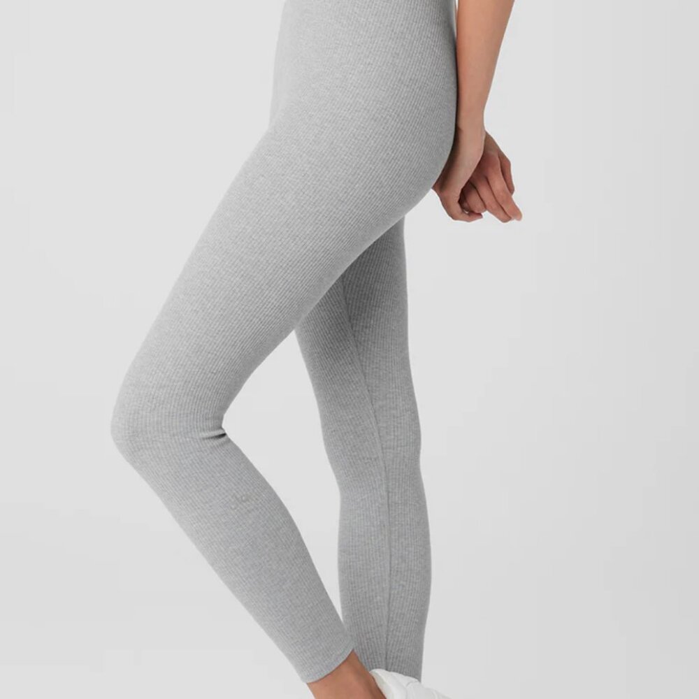 SOLD/Alo Yoga NWOT Ribbed High-Waist 7/8 Blissful Legging in Heather Grey Size L - Picture 3 of 7